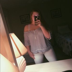 Meet your Posher, Caitlin